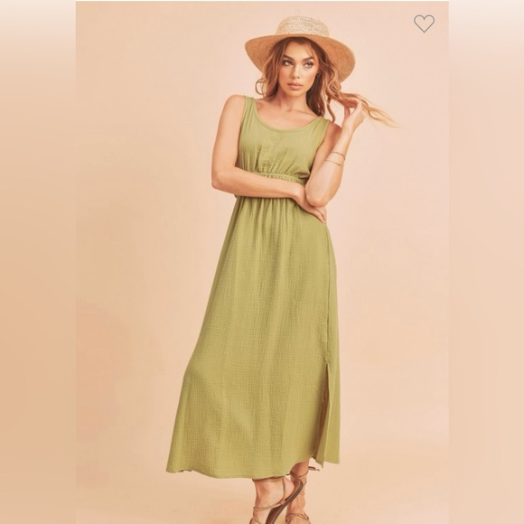 #100 Black Darci Dress - Picture 4 of 8